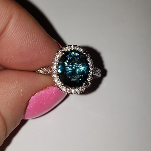 Blue Topaz Sterling Silver Ring - Picture 2 of 8
